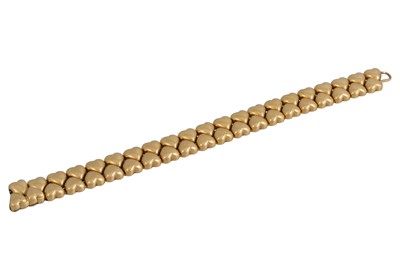 Lot 104 - AN 18CT GOLD CARTIER HEART LINK BRACELET,...